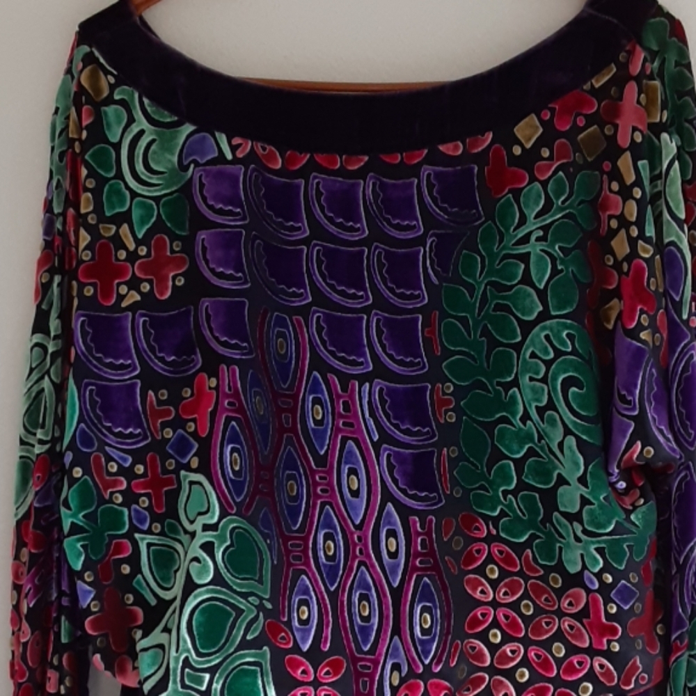 Gorgeous Phoebe Couture Velvet burnout dress!